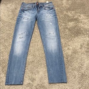 Zara light blue 1975 denim skinny jeans. Size 6